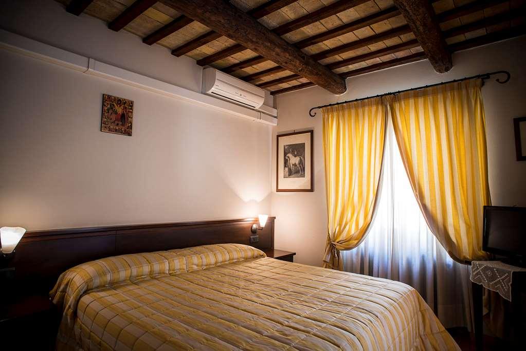 Hotel San Claudio Корридония Номер фото